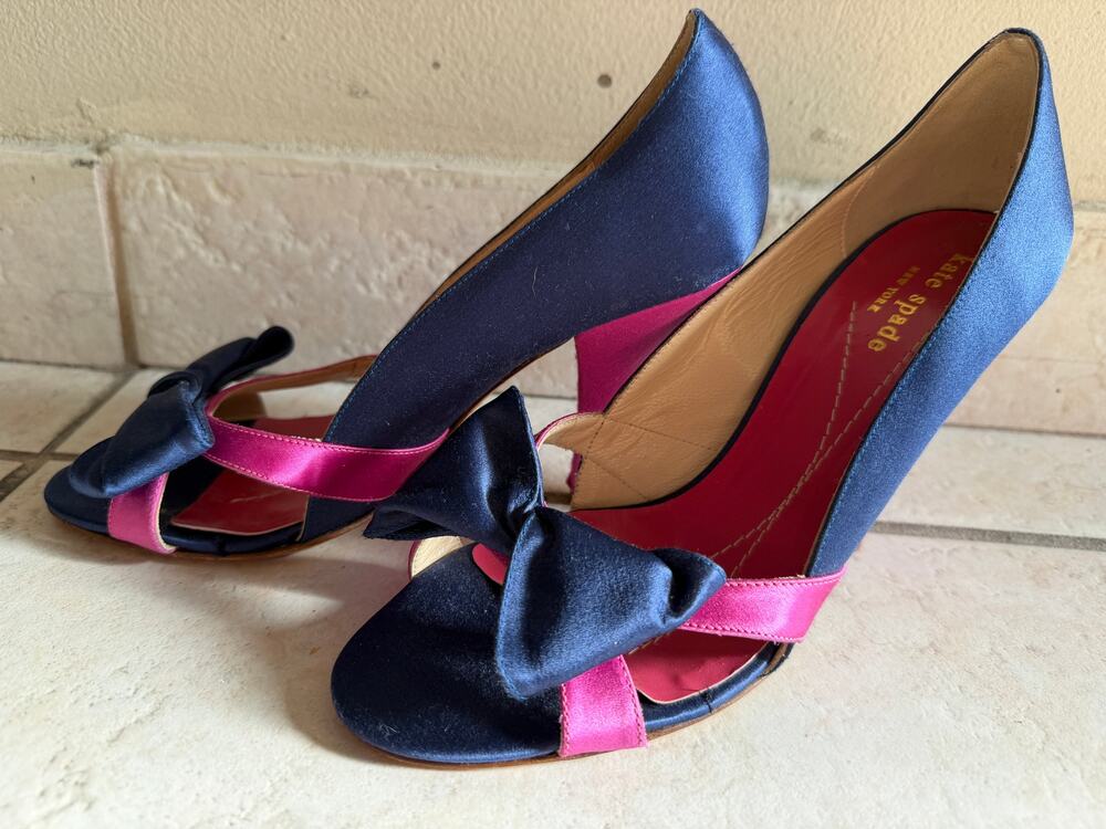 Kate Spade Hera Satin Bow Heels Size 7 Navy Fuchsia Italy 2007